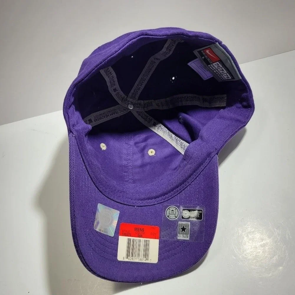 Washington Huskies Signed Jim Lambright Hat Cap Fitted Mens L Purple Nike